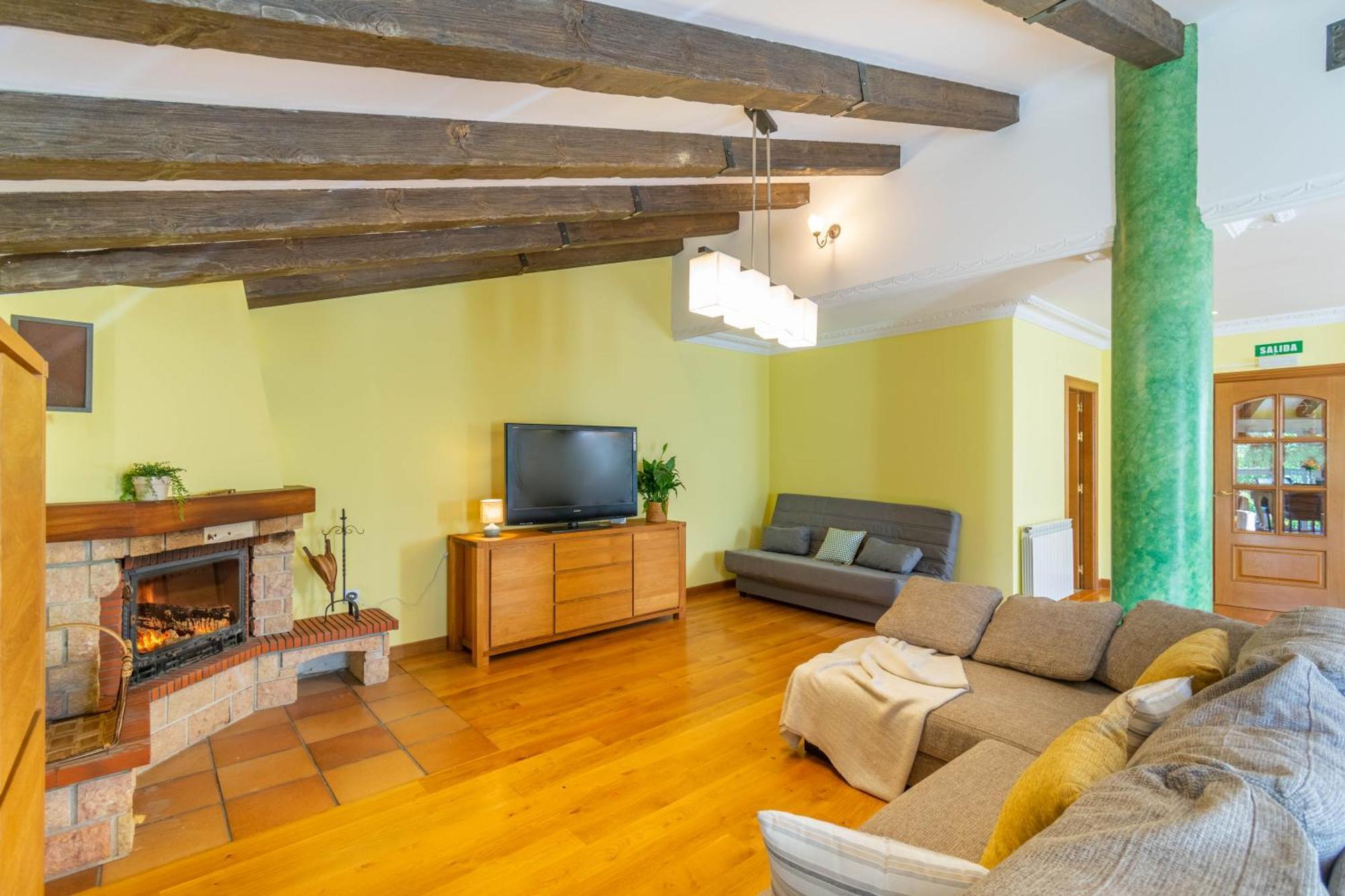 Casa Toki Eder, Espaciosa Casa Rural Para Familias Y Amigos Con Vistas Al Valle Uztegui ภายนอก รูปภาพ