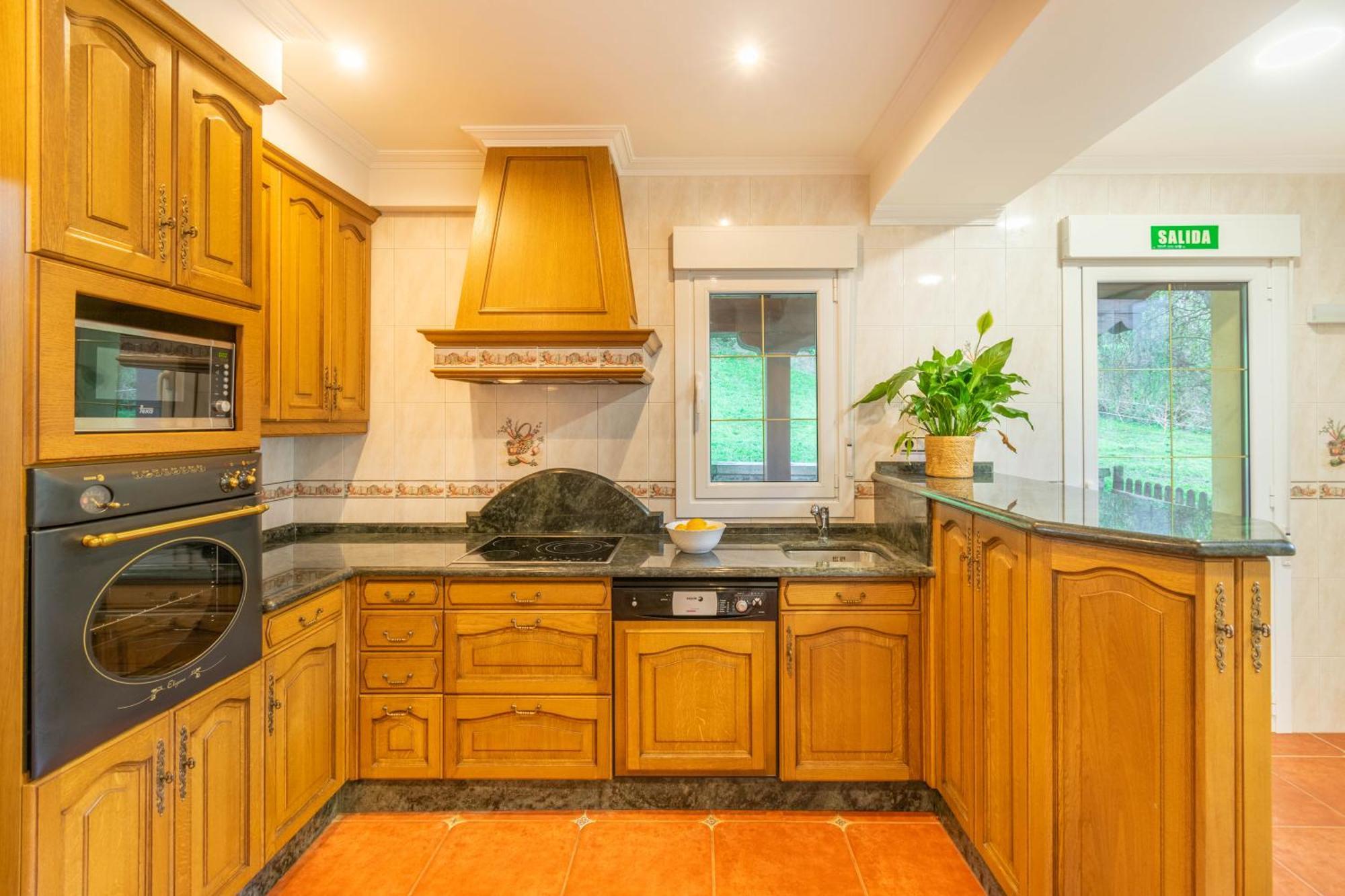 Casa Toki Eder, Espaciosa Casa Rural Para Familias Y Amigos Con Vistas Al Valle Uztegui ภายนอก รูปภาพ